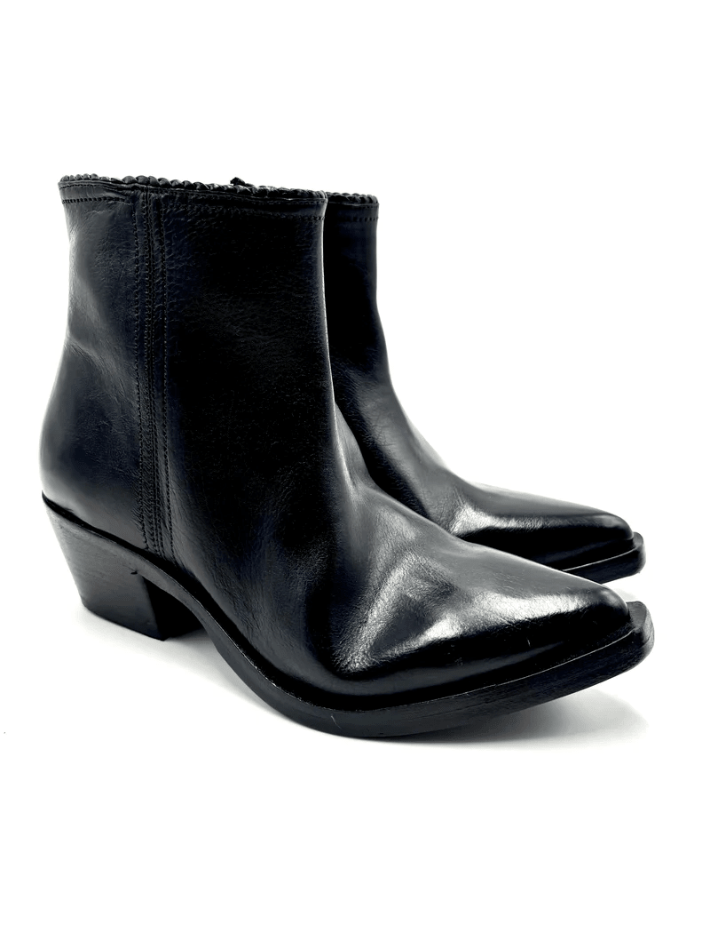 TRONCHETTO IN PELLE - CALZATURE - Due Piedi